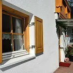 Haus Frainer * Wald am Arlberg
