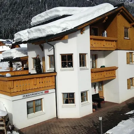 Haus Frainer * Wald am Arlberg