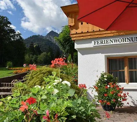 Haus Frainer Apartment